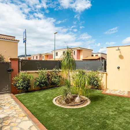 Giardino * فيلاّسيمِيوس